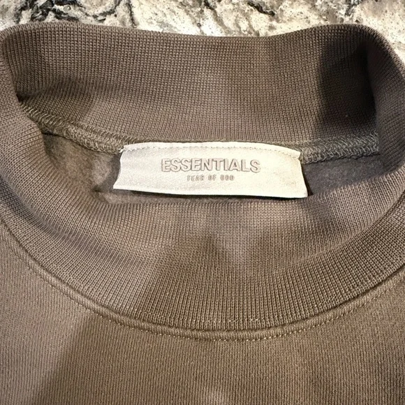 FEAR OF GOD ESSENTIALS Oversized Taupe-Brown Mockneck Sweatshirt COPY - Picture 3 of 8